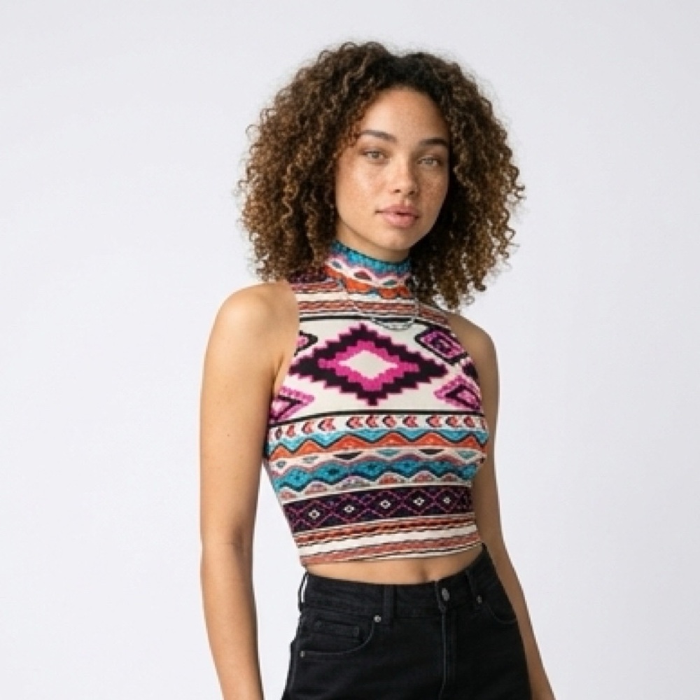 NWOT - Women's Sleeveless Crop Top